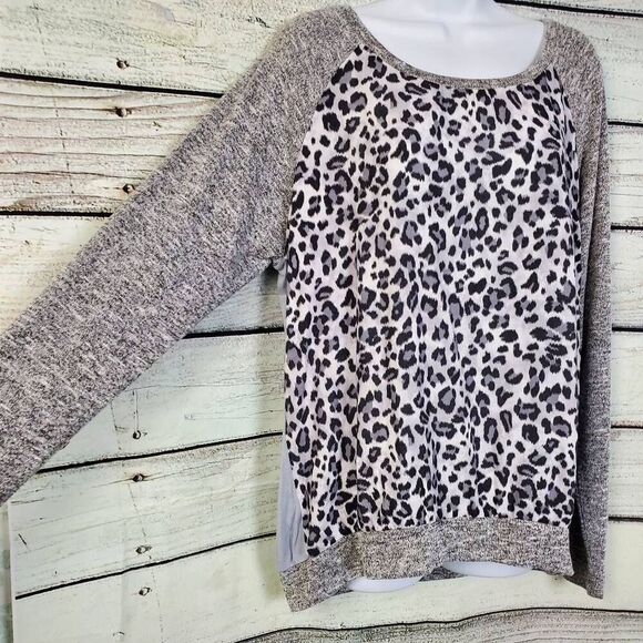 KUT from the Kloth XL Leopard Print Pullover Top Gray Raglan Sleeves Knit Hem - Picture 2 of 7